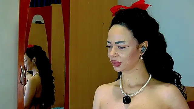 Sophie-Rosenfeld online show from November 24, 4:47 am