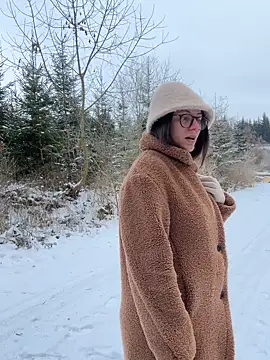 AvaFlowers6 online show from January 6, 9:46 am