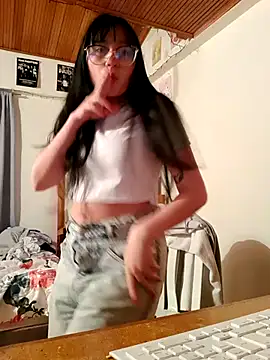 Arielle lov online show from October 3, 2:27 am