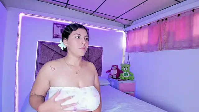 Cristal Smith20 online show from October 18, 2:42 pm