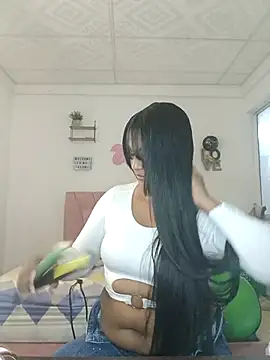 victoria roussee online show from November 30, 4:49 am