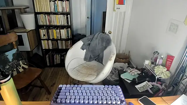 Snapshot of Rosiee69_ chatting on September 20, 9:46 pm Rosiee69  online show from September 20, 9:46 pm