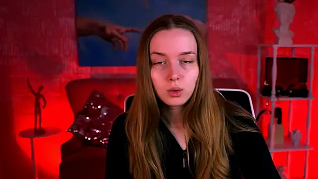 JenniferGraces online show from April 7, 2:19 pm