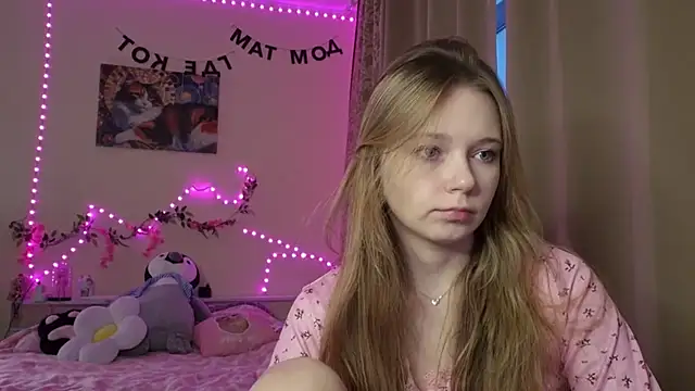 boozekirs  online show from February 5, 3:31 am