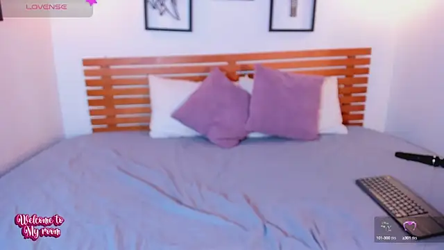 AbellaFox  online show from October 8, 7:51 pm