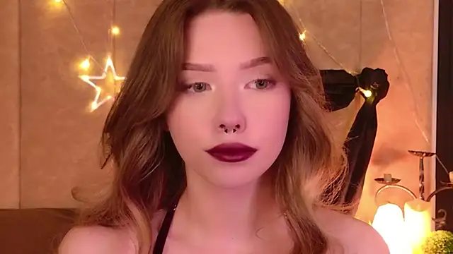 Sierra Fane online show from April 16, 11:10 am