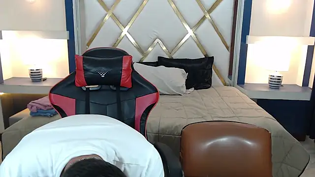 SaraClub JY online show from October 19, 12:45 am