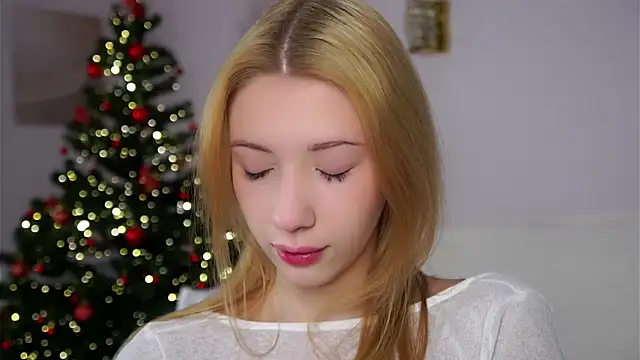 SunnivaCovil online show from January 8, 2:43 pm