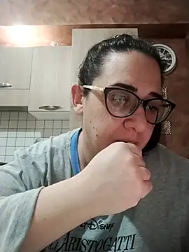 Dolcecurvy online show from February 11, 10:11 pm