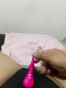 LindosPies online show from July 2, 3:06 am