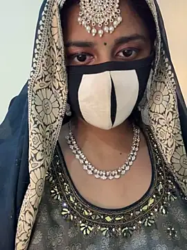 Dishasarmaa05 online show from February 23, 4:39 pm