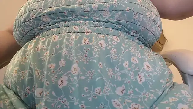 Mature 2025 online show from October 2, 7:41 pm