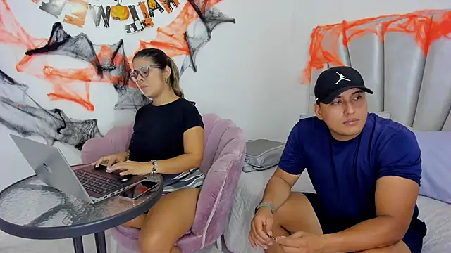 Snapshot of Couple_fantasies69 chatting on October 24, 12:06 am Couple fantasies69 online show from October 24, 12:06 am