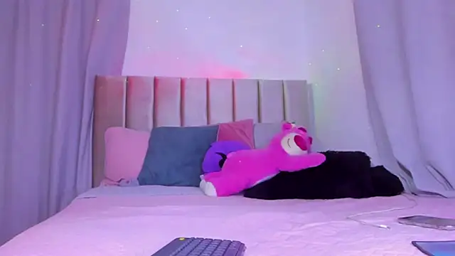 Anaroussew02 online show from February 13, 4:25 am