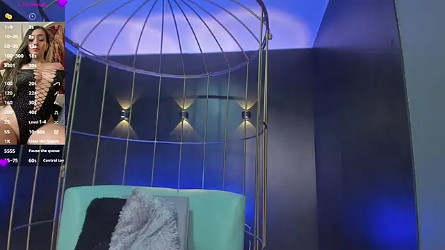 Gabriellacox online show from October 3, 7:52 pm