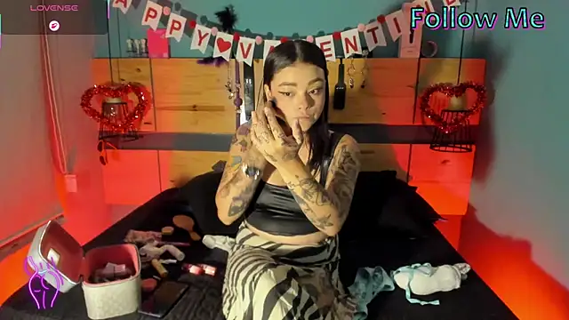 ChloeAllennn online show from February 12, 11:56 am