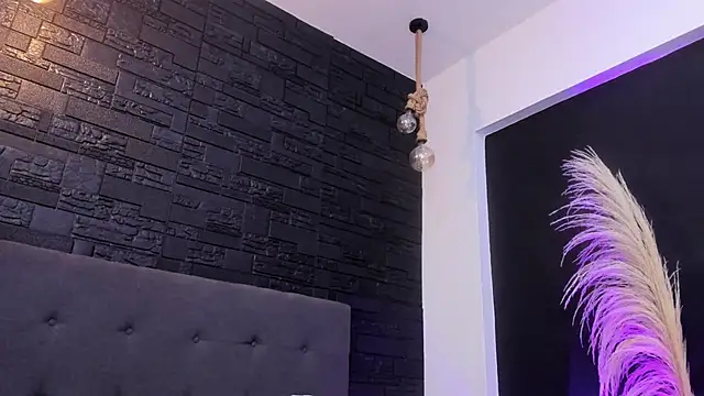 Maite Smith  online show from September 27, 1:07 pm