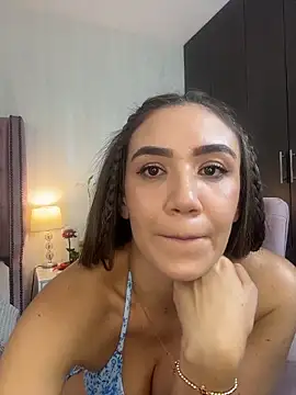 natashaleightt online show from March 17, 2:04 am