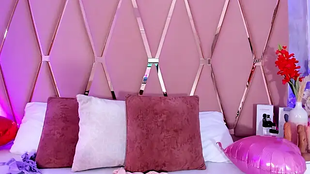 Emily Black1 online show from March 8, 2:04 am