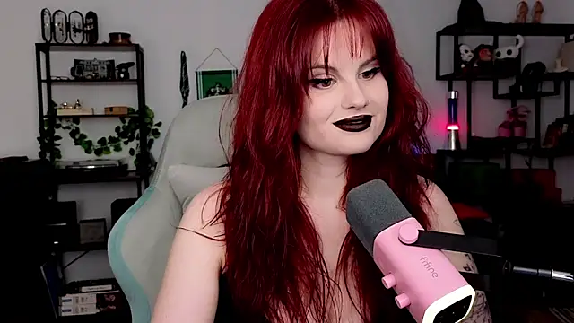 Della Ideal online show from April 12, 6:33 pm