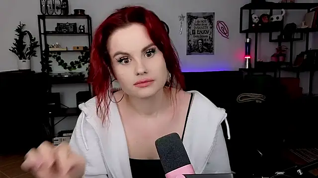 Della Ideal online show from March 30, 6:18 pm