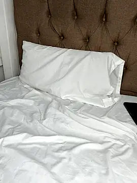 virginbrunette99 online show from December 2, 3:52 am