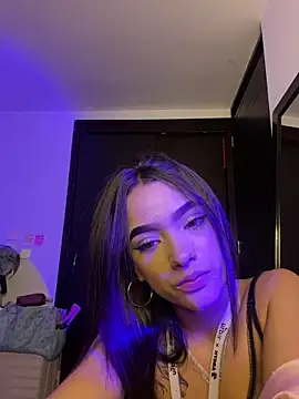 Megan Rose1999 online show from May 13, 5:35 am