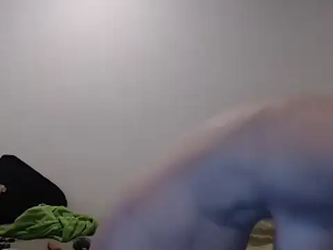 Hotmodel1984 online show from March 9, 4:10 pm