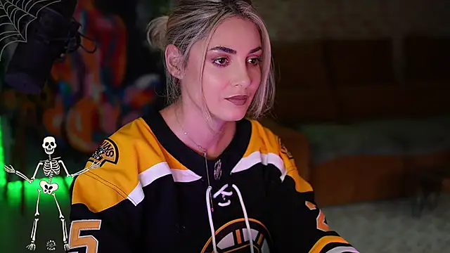  Allie  online show from October 23, 11:27 am