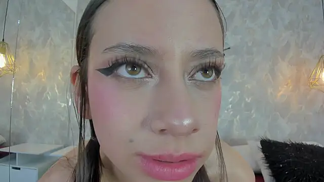 zephyra-angels online show from September 18, 4:11 am