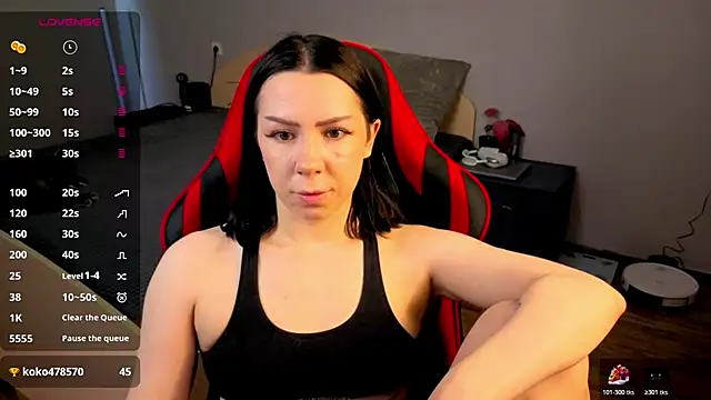 meganluss online show from April 5, 5:39 am