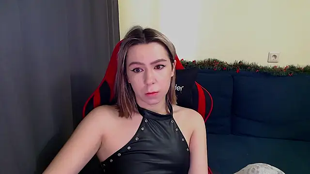 meganluss online show from December 5, 6:13 am