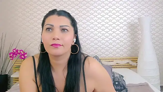 BeliseChappelleX online show from December 19, 7:06 pm