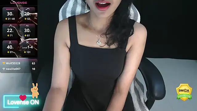 fullmoan online show from October 18, 5:10 am