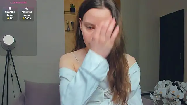 EdinaCordner online show from November 14, 10:37 am