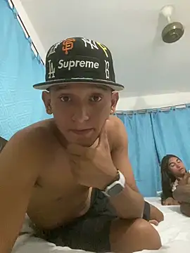 Babyalienqm online show from April 2, 7:28 am