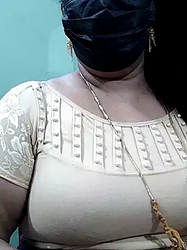 abinaya26 online show from November 3, 6:23 pm