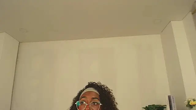 Qeen blackk online show from March 13, 9:27 pm