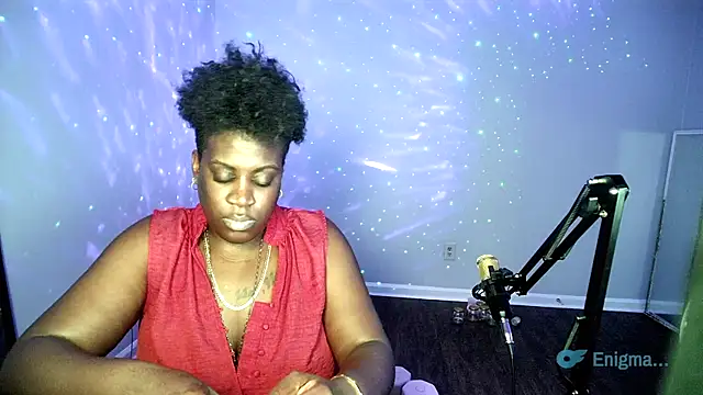 lovelyenigma365 online show from February 19, 4:12 am