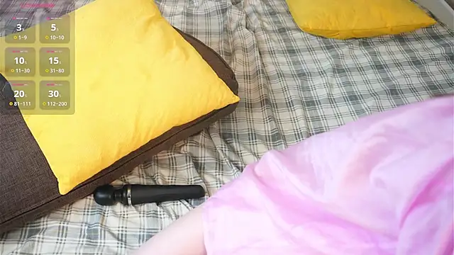 AmityDilley online show from April 16, 9:39 pm