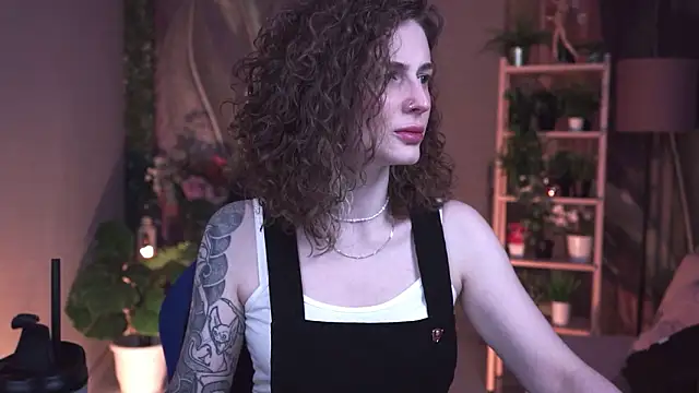 OliviaMcClean online show from February 22, 11:38 pm