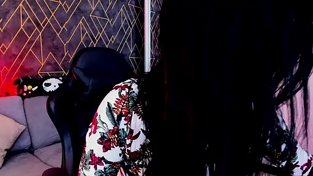 Tahara Romanov online show from December 2, 8:22 pm