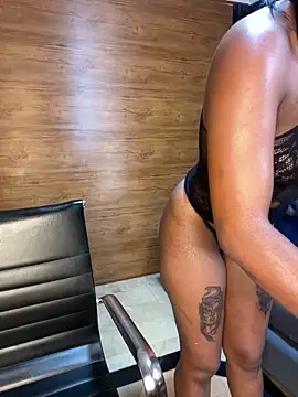 PinkyMoon online show from March 2, 7:37 am