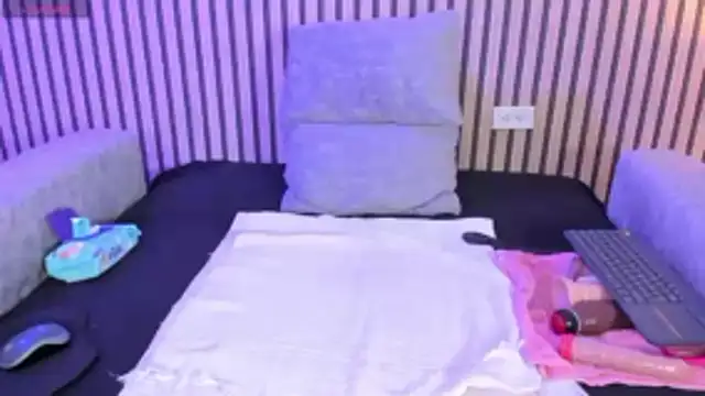 Lucy Milf 68 online show from December 16, 10:43 am