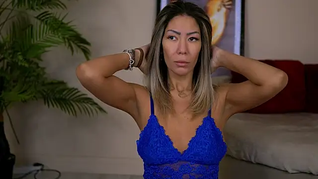 SophiaPotts online show from January 19, 4:19 am