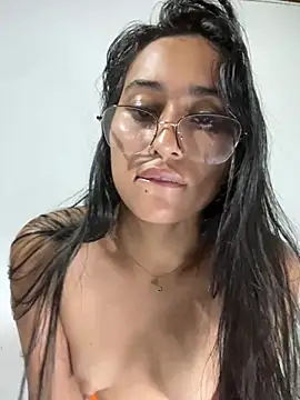 lunaxxx IAN11 online show from February 3, 2:53 am