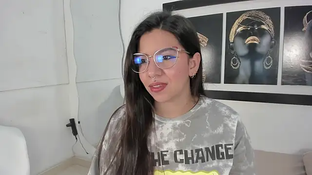 emilyy cooperr online show from October 2, 12:10 pm