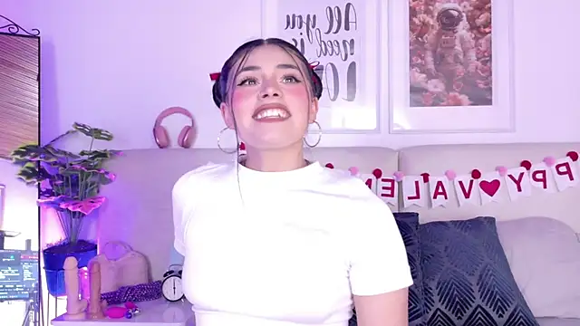 SaritaBratz online show from February 12, 9:27 pm