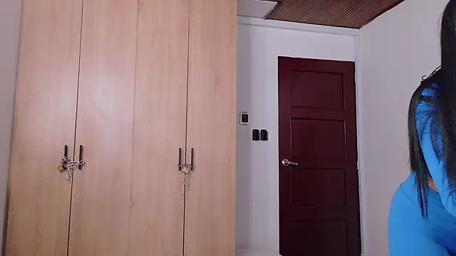 SaritaBratz online show from November 7, 8:47 pm