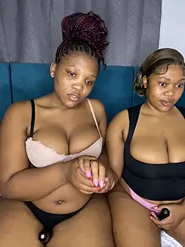 Beyoncex05 online show from September 13, 9:56 pm